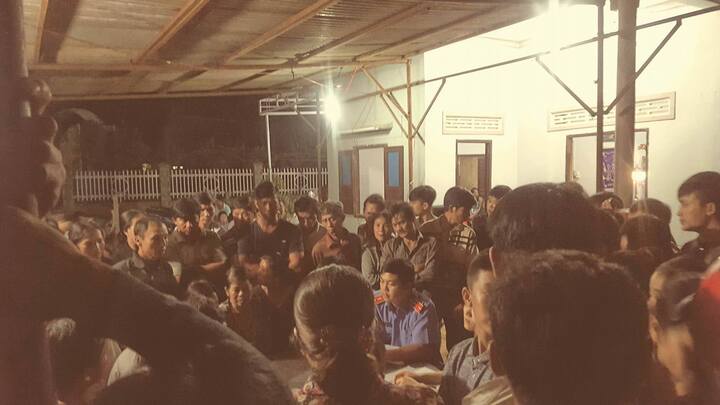 Bị đánh vì nghi làm hỏng máy chơi game, thiếu niên uống thuốc sâu tự tử