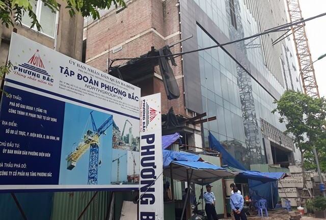 Video: Tòa nhà 8B Lê Trực được bảo vệ chặt chẽ