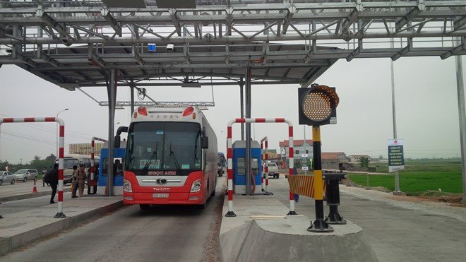 Năm 2018 sẽ đồng bộ thu phí không dừng trên quốc lộ 1A và quốc lộ 14