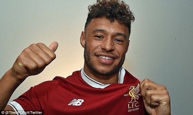 Trực tiếp chuyển nhượng mùa hè: PSG chiêu mộ Mbappe, Chamberlain sang Liverpool