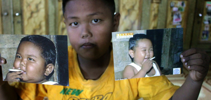 Cậu bé 2 tuổi hút 40 điếu thuốc lá mỗi ngày gây chấn động thế giới giờ ra sao?