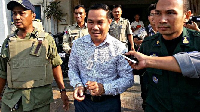 Muôn vàn lý do bắt giữ chính trị gia ở Campuchia: Phản quốc, miệt thị quân đội, làm giả bản đồ Việt Nam