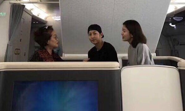 Song Joong Ki và Song Hye Kyo lần đầu xuất hiện bên nhau, cùng sang Mỹ chụp ảnh cưới