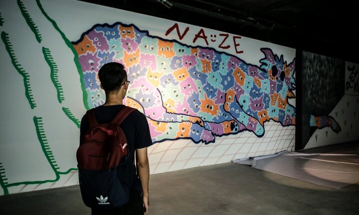 Giới trẻ 'sốt' vì tranh 'siêu thực' của họa sĩ đương đại Nhật Bản Naze tại VCCA