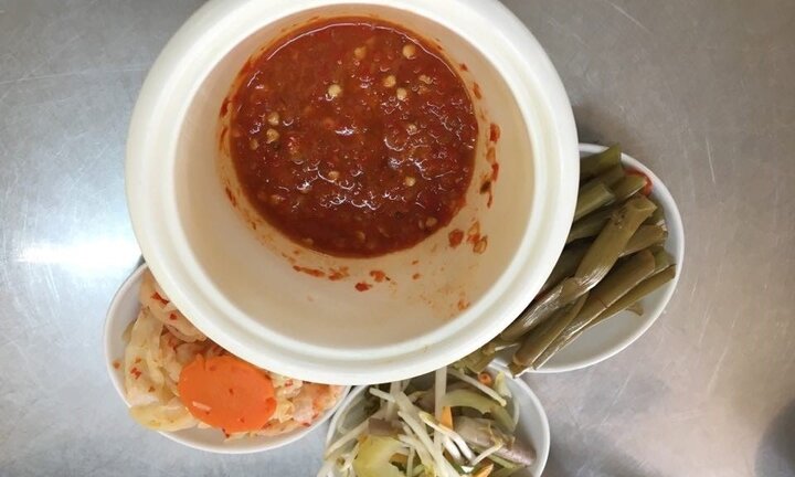 Cẩn thận quy trình làm ớt xay với công nghệ tùy tiện