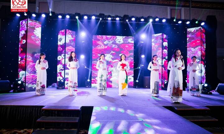Việt Hưng Phát 'Chia sẻ cơ hội - Phát triển bền vững'
