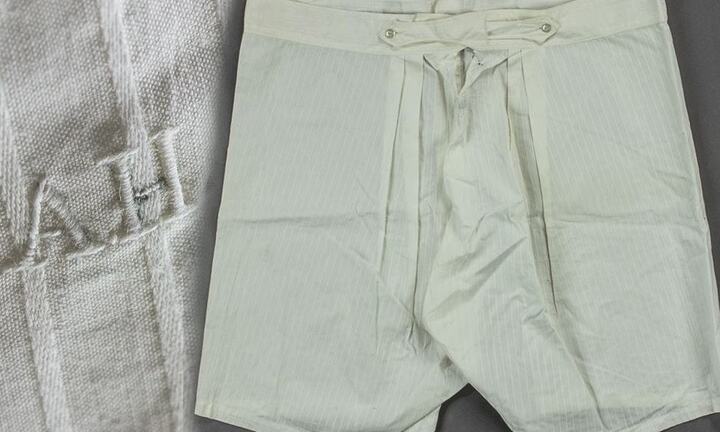 Quần lót của Hitler được đấu giá 114 triệu đồng