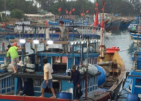 Chưa kịp vào bờ tránh bão số 10, một ngư dân Nghệ An đã thiệt mạng