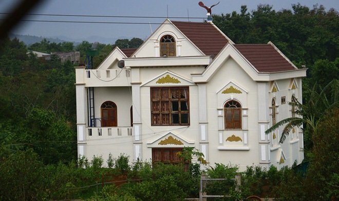 Biệt thự xây trái phép của gia đình Phó ban Nội chính Đắk Lắk hoành tráng cỡ nào?