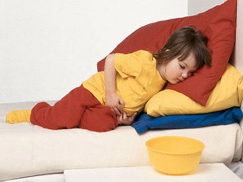 Hàng loạt trẻ mầm non ở Hoài Đức bị ngộ độc thực phẩm