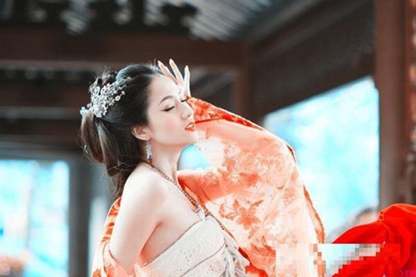 Choáng váng với 'tình sử' của người đàn bà dâm loạn nhất trong lịch sử Trung Quốc