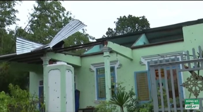 Cận cảnh sức tàn phá khủng khiếp của bão số 10 ở Hà Tĩnh - Quảng Bình