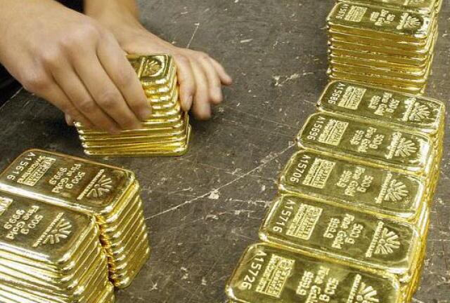 Giá vàng hôm nay 17/9: Đà tăng hãm lại nhưng vẫn ở mức cao