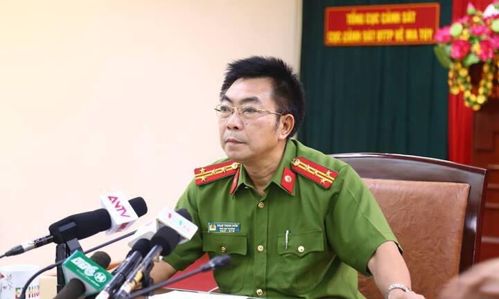 Họp báo vụ 2 tử tù bỏ trốn: Hành trình 150 giờ truy bắt Nguyễn Văn Tình và Thọ 'sứt'