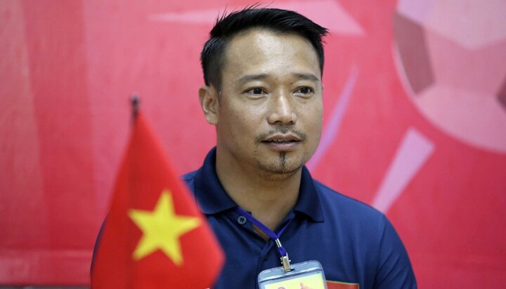 HLV Vũ Hồng Việt: U16 Việt Nam tự làm khó mình