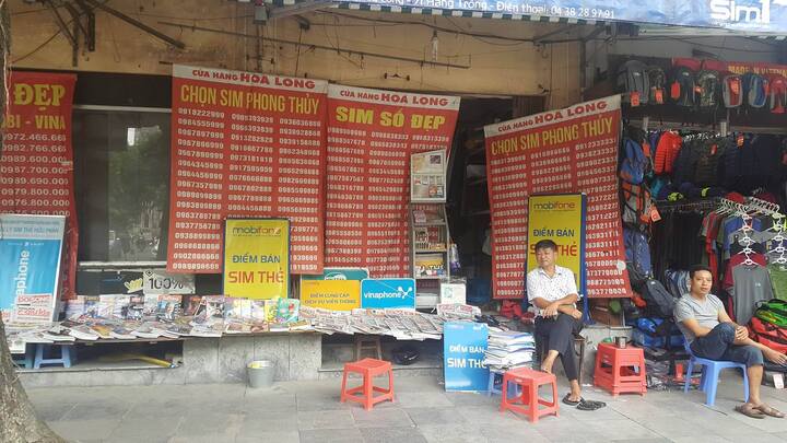 SIM số đẹp 'thoát hiểm', tăng giá điên cuồng từng ngày