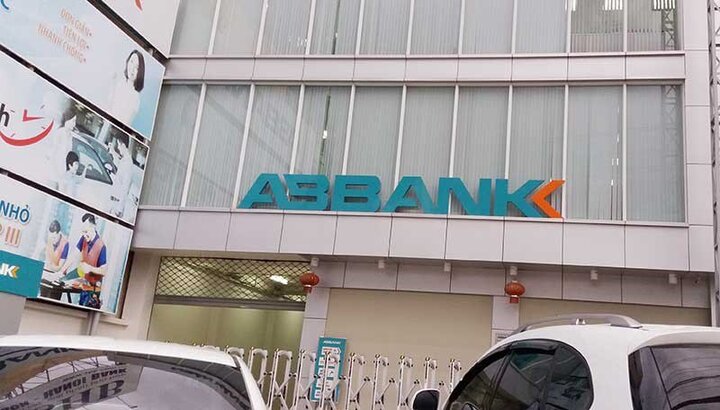 Nguyên giám đốc ABBank Bình Dương bị bắt
