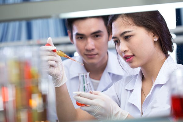 Tách Y và Dược: Bao giờ làm được?