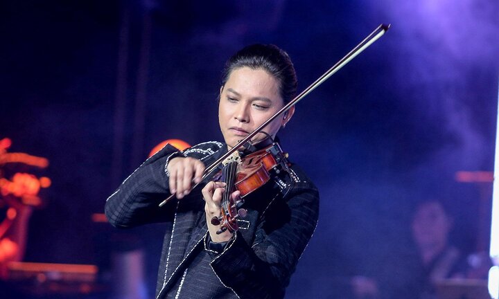 'Quái kiệt violin' Anh Tú khiến khán giả thổn thức với những bản nhạc phim Hàn bất hủ