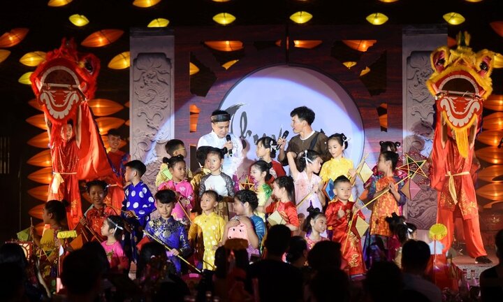 Điều còn đọng lại sau lễ hội Trung thu không thể quên cho trẻ em Hà thành