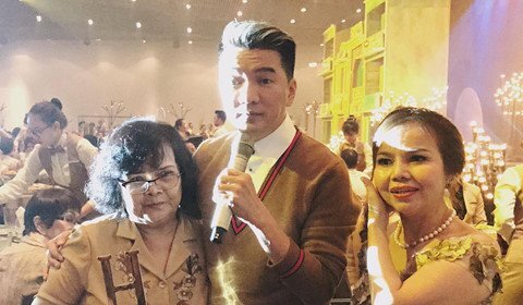 Video: Sau scandal cờ bạc nợ 20 tỷ đồng, mẹ ruột xin lỗi khiến Đàm Vĩnh Hưng khóc nghẹn