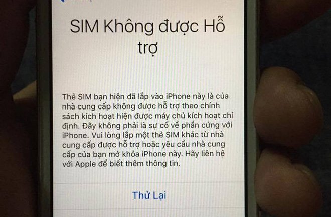 iPhone lock không nhận SIM ghép, nguy cơ biến thành 'cục gạch'