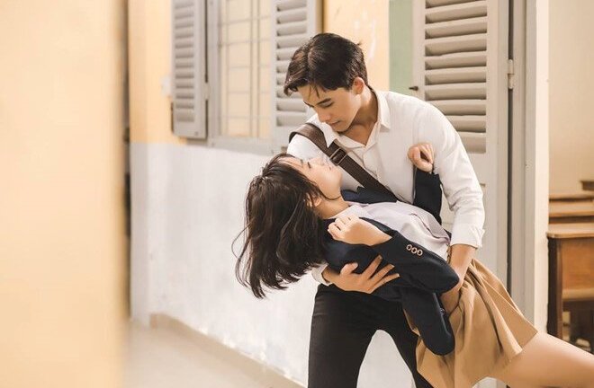 Những lý do khiến 'Em gái mưa' trở thành bản hit quốc dân trăm triệu lượt nghe chỉ sau 1 tháng