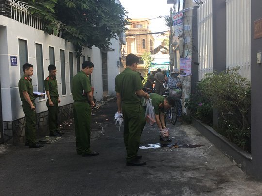 Nhóm thanh thiếu niên giải quyết mâu thuẫn, dùng dao đâm 1 người chết