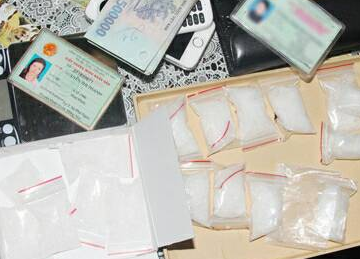 Bắt người phụ nữ ở Đồng Nai lên TP Đà Lạt mua bán ma túy