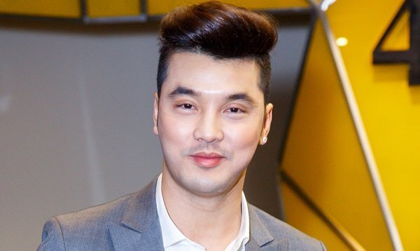 Gần 20 năm ca hát, Ưng Hoàng Phúc mới thực hiện liveshow đầu tiên