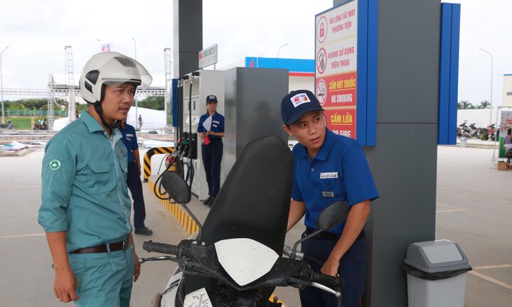 Lựa chọn cây xăng Nhật là cú tát vào lòng trung thực của 'hàng nội'