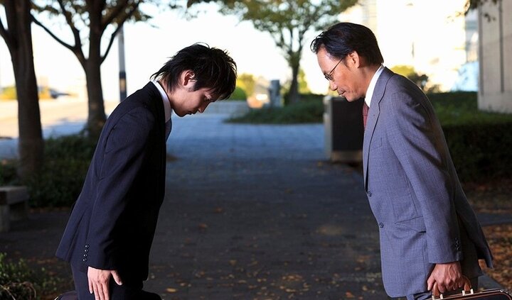 Sự thật thú vị ít ai biết về văn hóa cúi chào của người Nhật