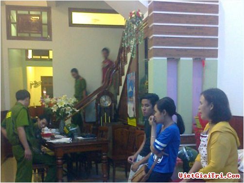 Truy tìm kẻ trộm đột nhập phòng ngủ của phụ nữ lấy cắp nhiều tài sản