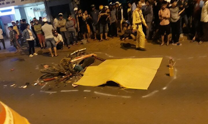 Người đàn ông bị xe tải tông chết thảm trên đường Hồ Chí Minh