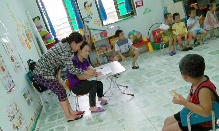 Bị tố lạm thu, hiệu trưởng phải vay “nóng” ngân hàng trả nợ học sinh