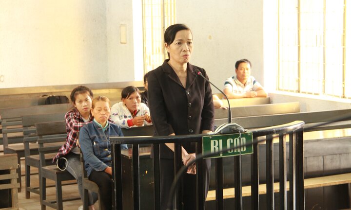 Nguyên Phó chánh án nhận hối lộ lĩnh 12 tháng tù