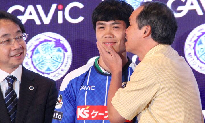 'Lứa Công Phượng kém cả SLNA, bầu Đức quá tự tin nên sai lầm chiến lược'