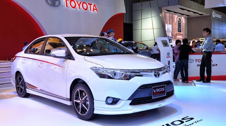 Toyota giảm 'sốc' xuống dưới 500 triệu đồng: Người tiêu dùng có nên mua?