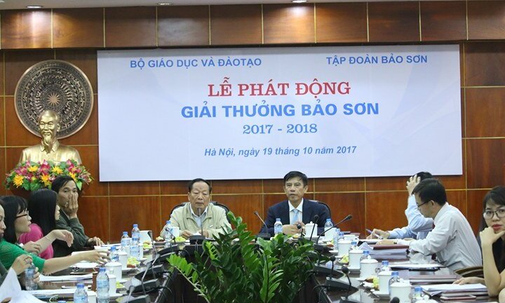 Bộ GD&ĐT xét tặng giải thưởng 60.000 USD