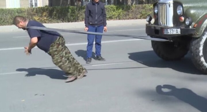 Video: Người đàn ông Kyrgyzstan sở hữu hàm răng khỏe nhất thế giới