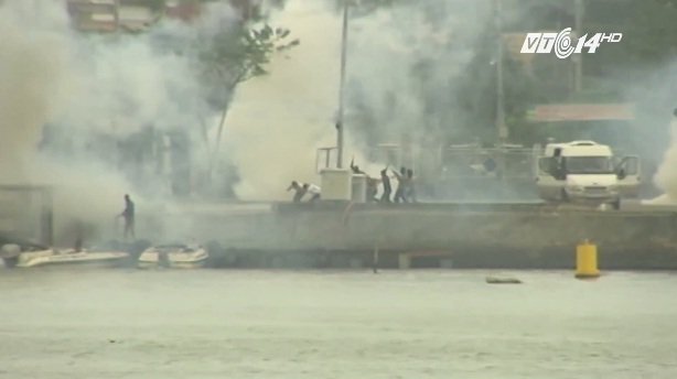 Video: Cảnh sát đặc nhiệm diễn tập đánh bắt khủng bố, giải cứu con tin bảo vệ APEC 2017