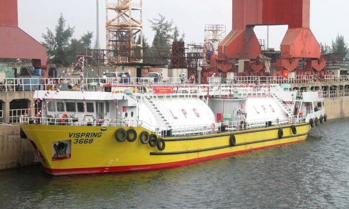 DQS bàn giao tàu LPG 1.200m3 cho chủ đầu tư