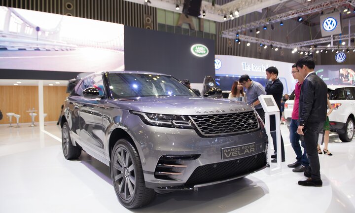 Range Rover Velar 'đắt đỏ' chính thức ra mắt tại Việt Nam giá 4,9 tỷ đồng