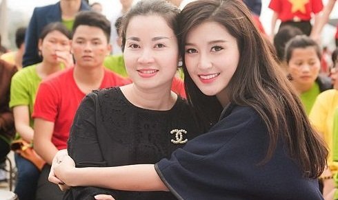 Giữa tâm bão, mẹ Huyền My viết tâm thư tự hào về con gái