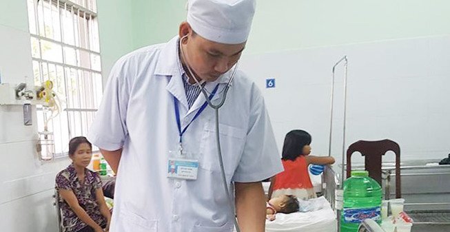 Sữa Milo cho 400 học sinh uống được pha chế trong nhà trọ