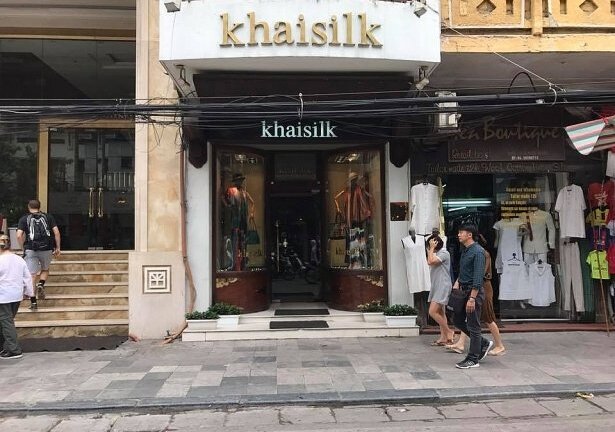 Khaisilk bán khăn lụa Trung Quốc: Có thật do nhân viên tự ý nhập về?