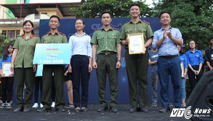 Lộ diện ngôi trường giành giải Nhất ‘Ngày hội chào tân sinh viên 2017’