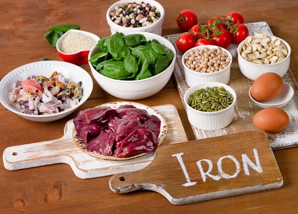 25 năm bị viêm khớp, nữ diễn viên người Anh tiết lộ cách kiểm soát bệnh cực đơn giản