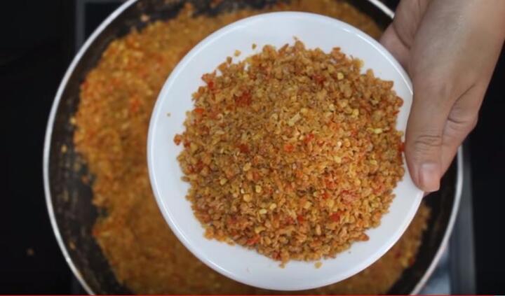 Cách làm muối tôm Tây Ninh siêu ngon, chấm gì cũng mê