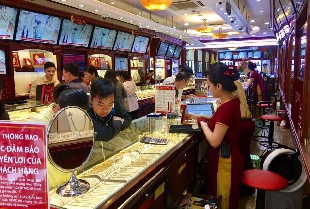 Giá vàng hôm nay 1/11: Tương lai mù mịt, giá trị giảm sâu